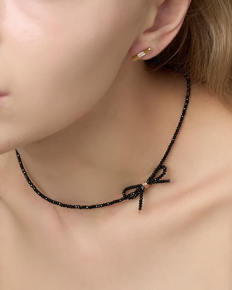 Chic 14k Black Ribbon Necklace