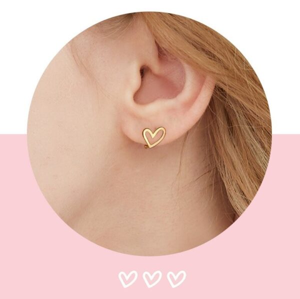 14k Gold Heart Earrings - Image 3