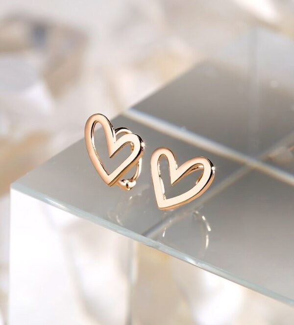 14k Gold Heart Earrings - Image 9