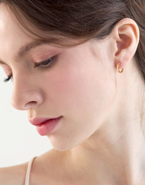 18K SD Gold Pin Earrings - Image 2